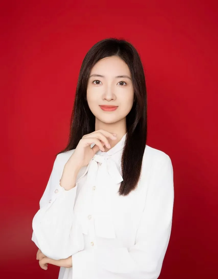 Portrait of Wenwen Zhang
