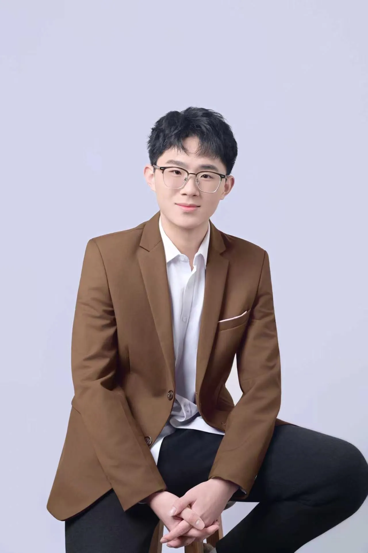 Portrait of Zhili Zhu
